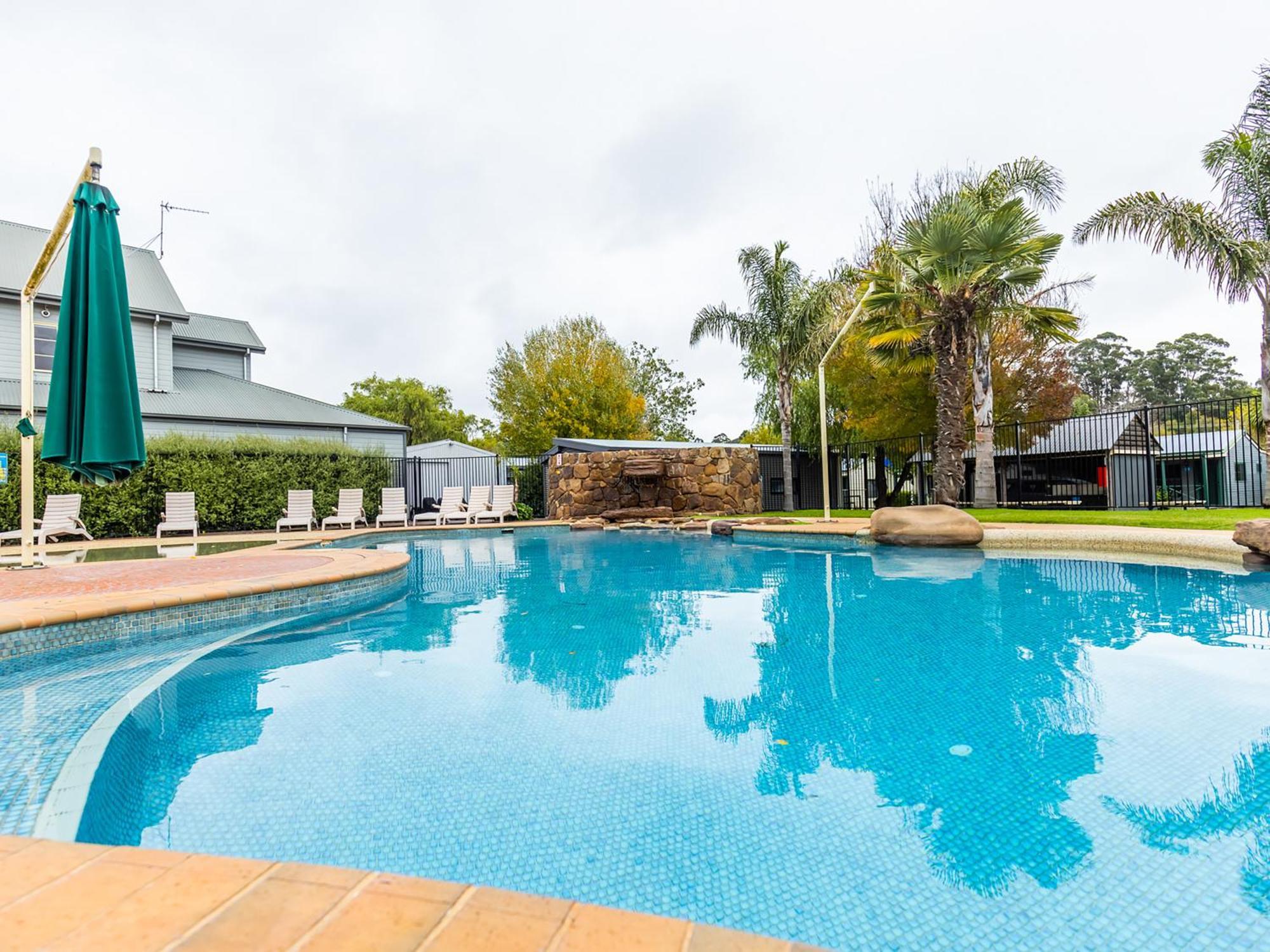 Nrma Ballarat Holiday Park Eksteriør bilde